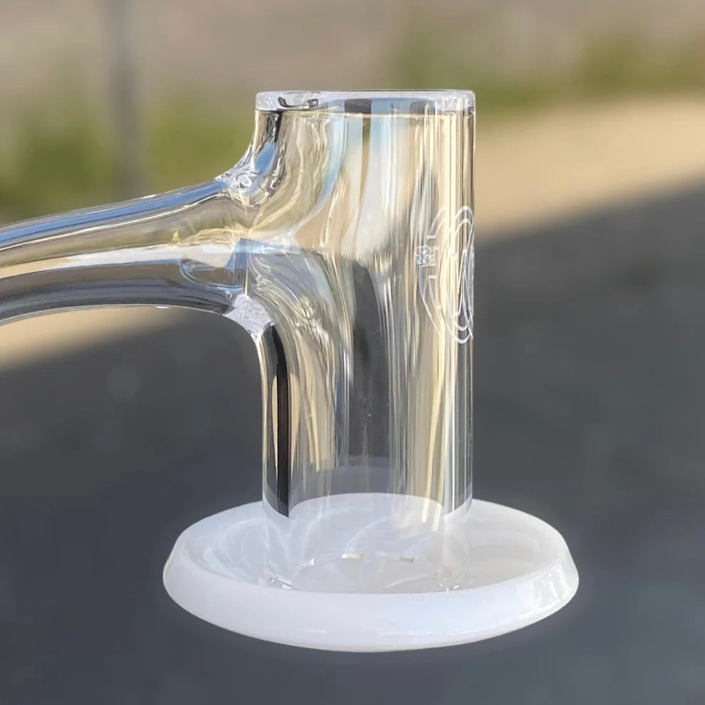 20mm opaque blender fan dish quartz banger attached to a 45° rig showing advanced airflow and heat retention design for concentrate dabbing