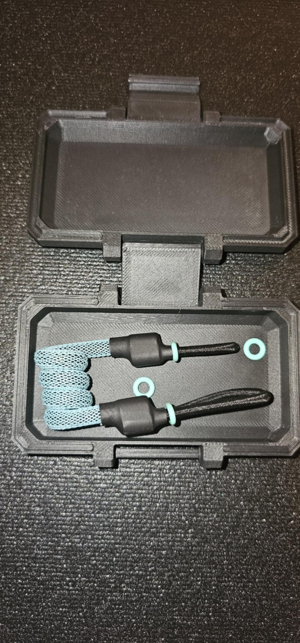 Helixhold Tether- Black,Teal