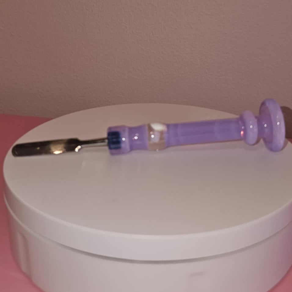 Lucid glass dab tool for precise wax and concentrate handling