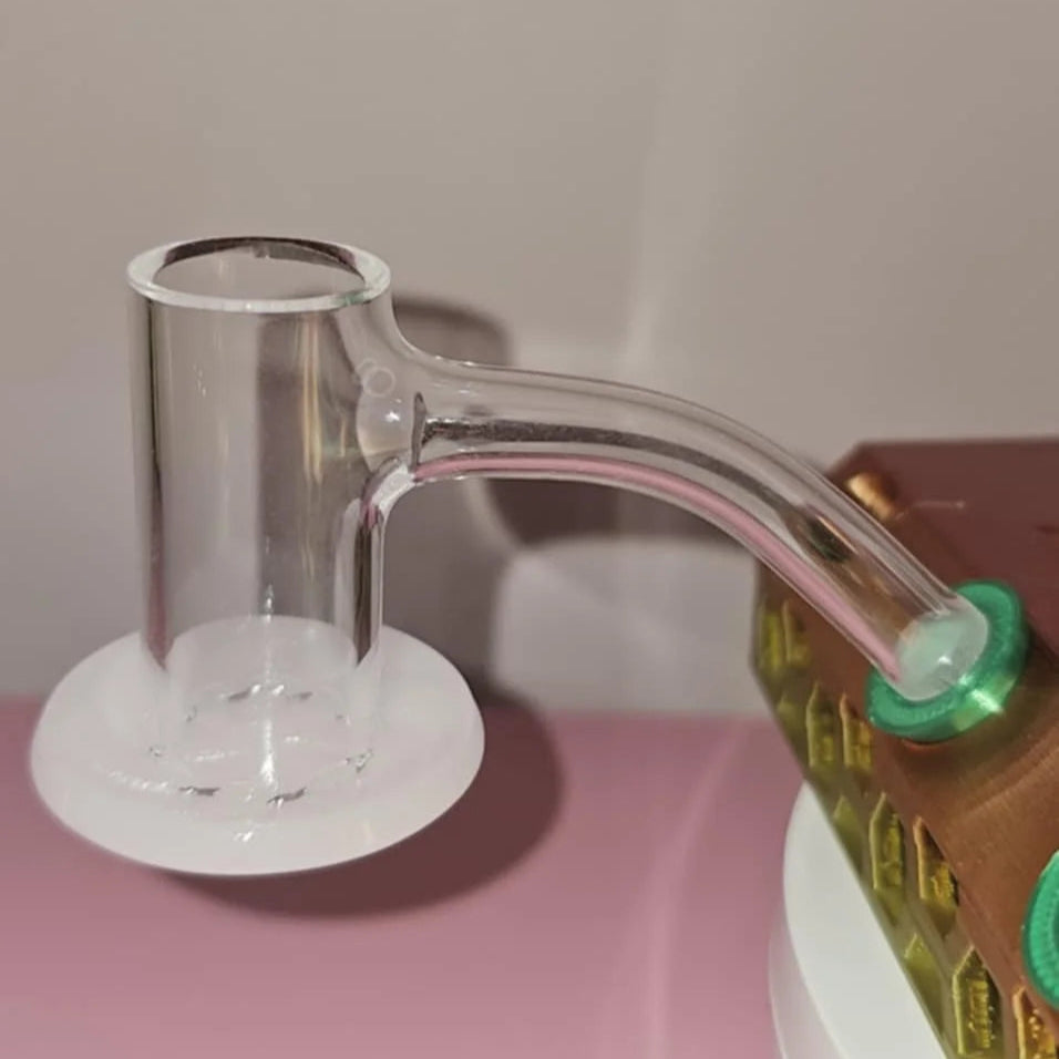 Blender banger quartz dab nail in a rig setup showing vortex airflow design for advanced concentrate vaporization