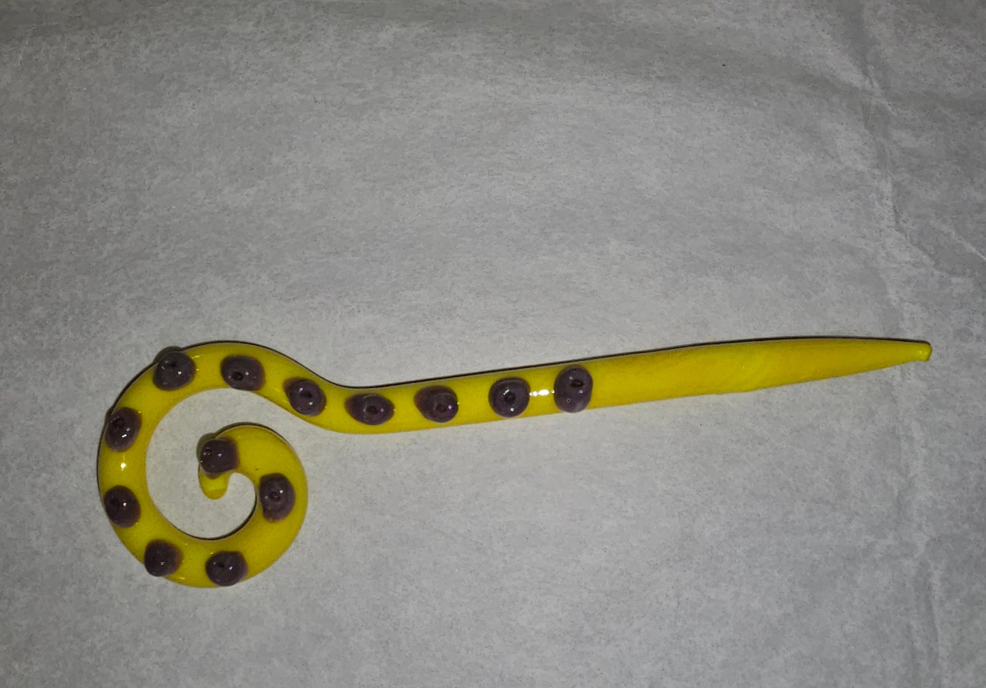 Red Yellow Tentacle Glass Dab Tool for precise concentrate handling